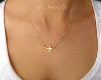 Gold Dove Necklace - Flying bird necklace - Gold Bird Necklace - Tiny Dove Necklace - Swallow Necklace - Dainty Small Necklace -Bird Jewelry
