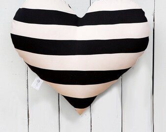 Black and white pillow | Decorative Heart cushion | Black and white nursery | Black and white | Baby decor room decor | Gft for girls