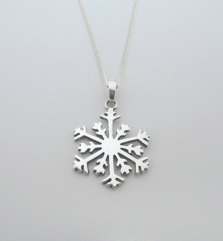 925 Sterling Silver Snowflake Pendant on 16 18 or 20