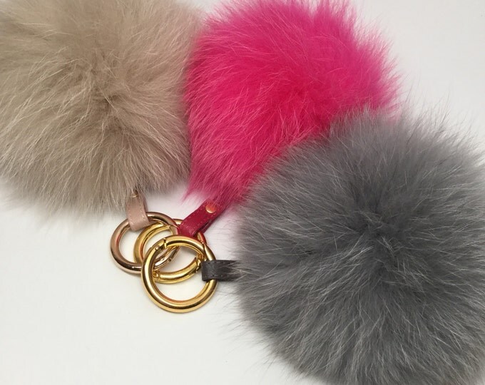 New FOX Fur Pom Pom bag charm keychain with real leather strapand buckle in Oxford Grey
