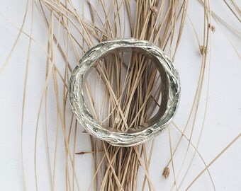 Vertigo silver ring