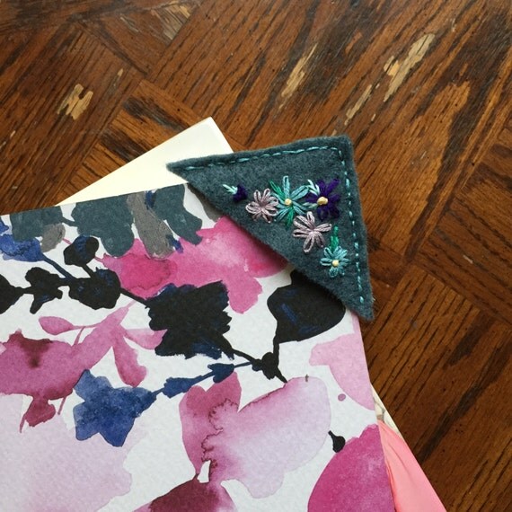 Floral Embroidered Felt Corner Bookmarks