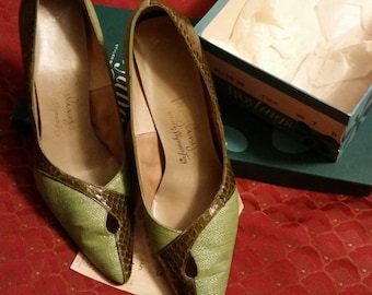 Vintage 50's 60's Fashion Pumps Troylings Designer Eden Shoes Seymour Troy Green Linen & Snake Skin Classic Pencil Point Heels Original Box