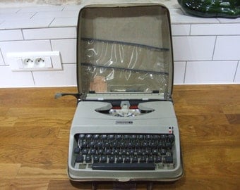 Working Underwood Typewriter // Underwood 18 Typewriter //
