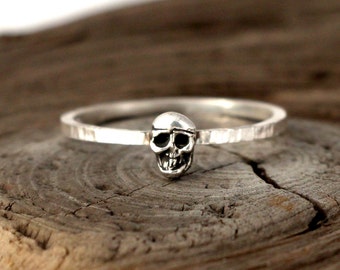 Skull ring. Tiny sterling silver ring, stacking ring, hammered band ring