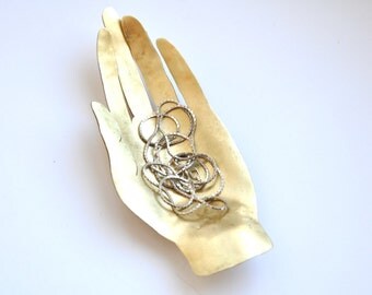 Ring dish Palm Hand dish Jewelry dish Brass dish Boho home decor Metal hand Metal dish Rings plate Palmistry Hand figurine Jewelry storage