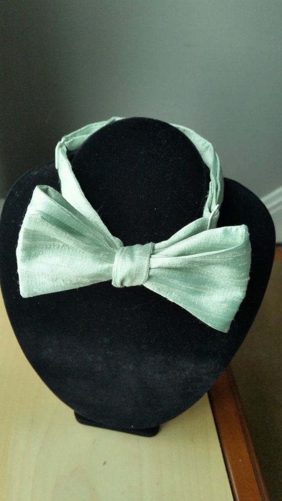 Items similar to Sea Foam Green Bow Tie / Silk Tie / Special occasion