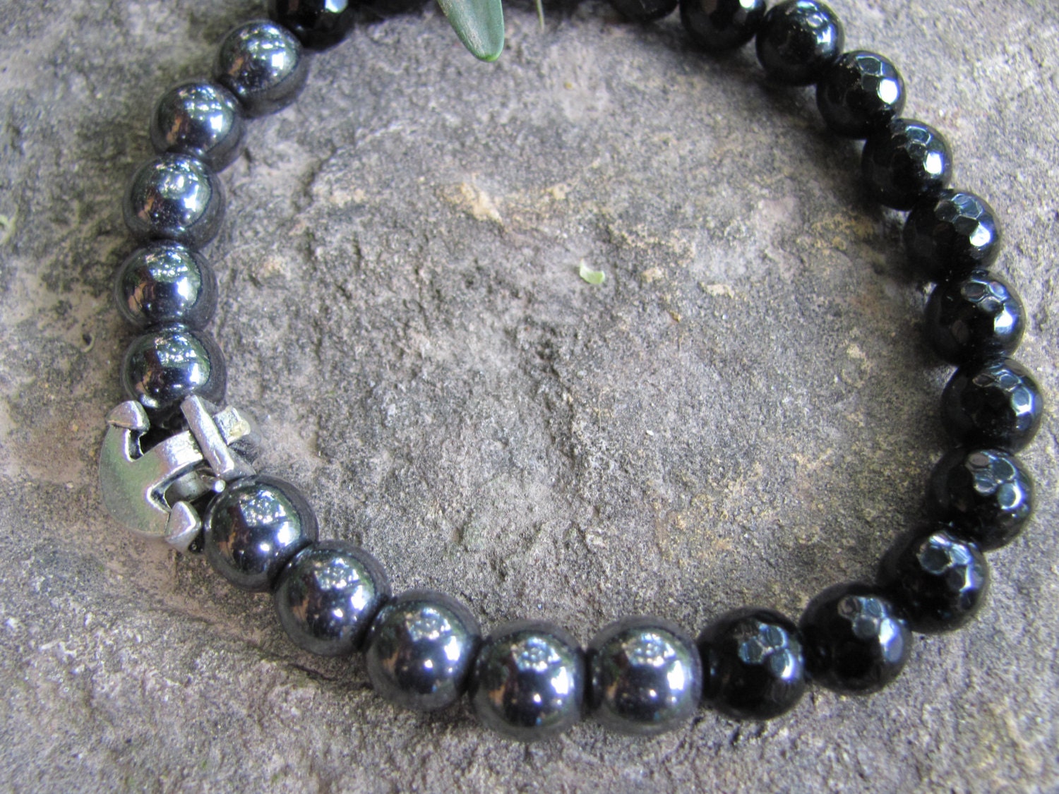 Onyx bracelethealing bracelethematitemens by FASHIONTRADITION