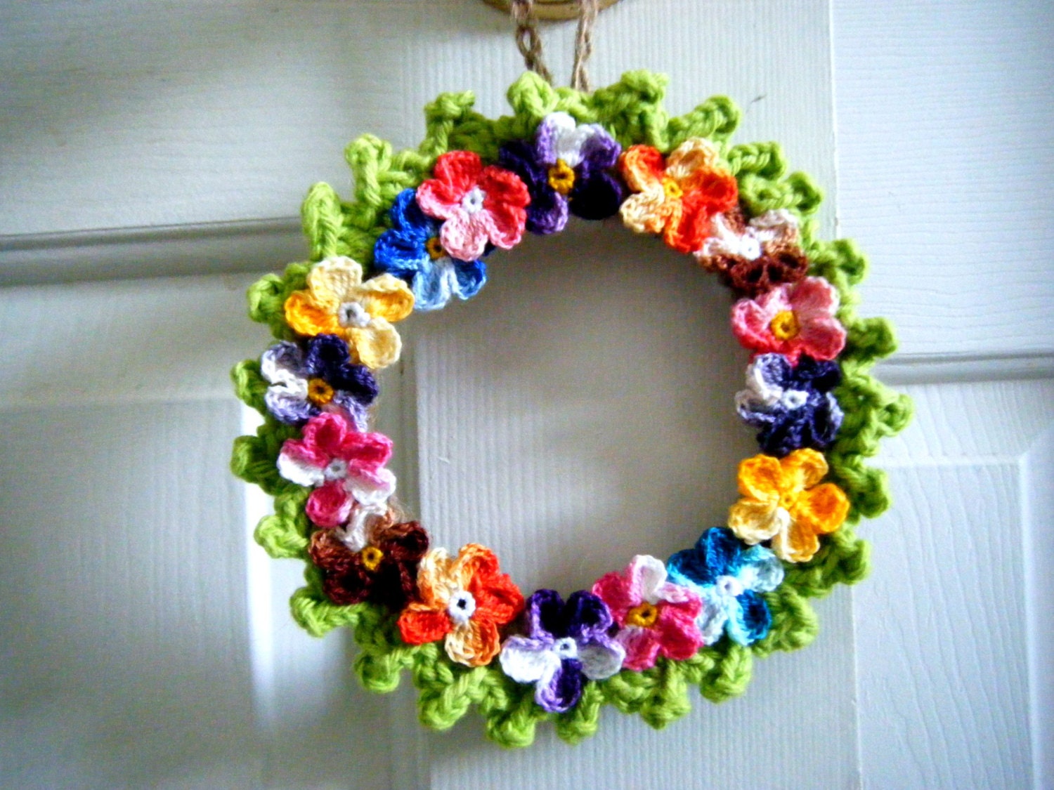 Crochet Spring Flower Wreath/Colorful Flower by VVCraftStudio