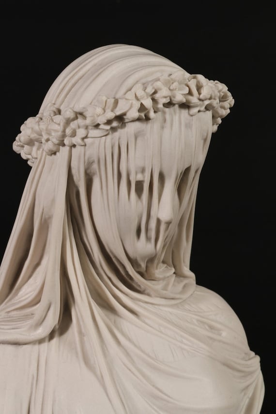 Lady Bride Classical Carrara 47