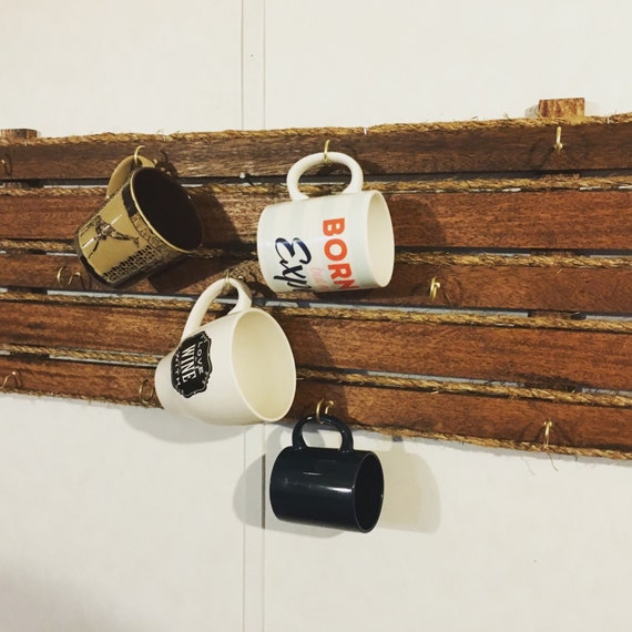 Custom hanging mug holder