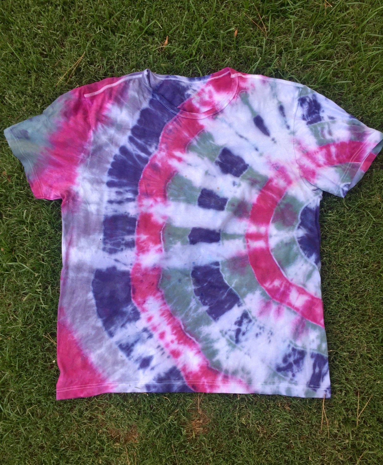 how to make a bullseye tie dye shirt