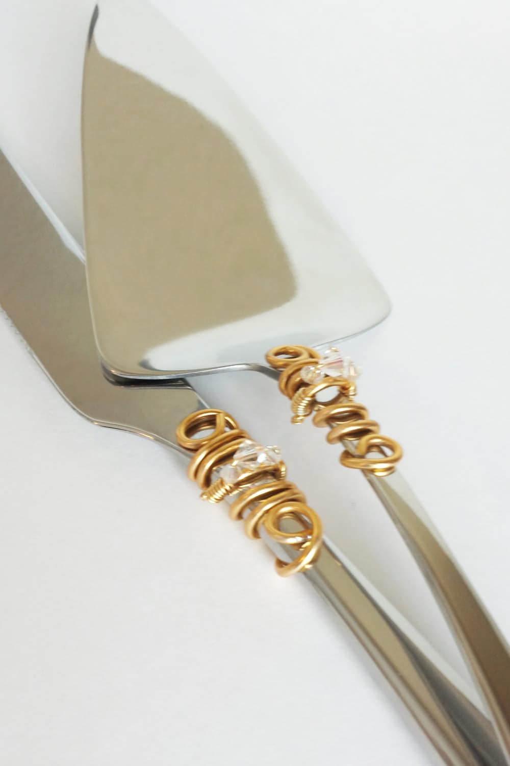 Swarovski wedding cake server set knife beaded cutter custom