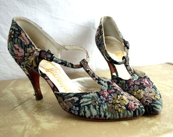 Vintage 1940s 50s Floral Tapestry Peep Toe Heels Pumps Shoes - Customcraft - XS Size 4