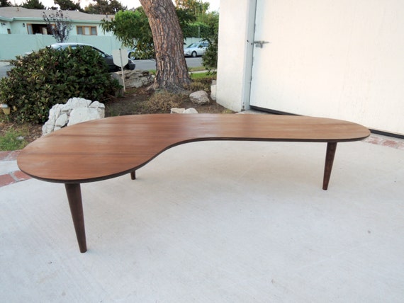 MID CENTURY MODERN Kidney Bean or Boomerang Coffee Table Los