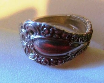 Vintage Rogers & Oneida Ltd Spoon Ring Size 6.5