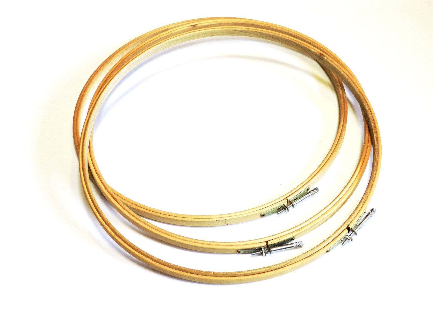 Round Embroidery Hoop 12 inch Diameter Wooden Hoop 4 Needle