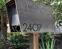 The Dexter Custom Mailbox