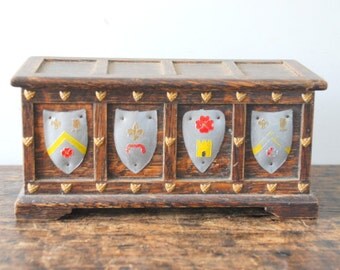 Vintage Oak Tallent of Old Bond Street Music Box