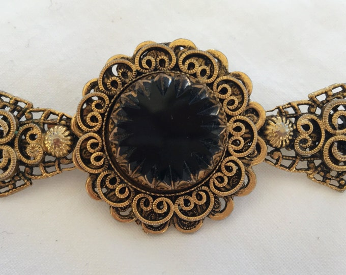 Vintage Filigree Brooch Pendant Black Glass Center Stone Unsigned Florenza Pin