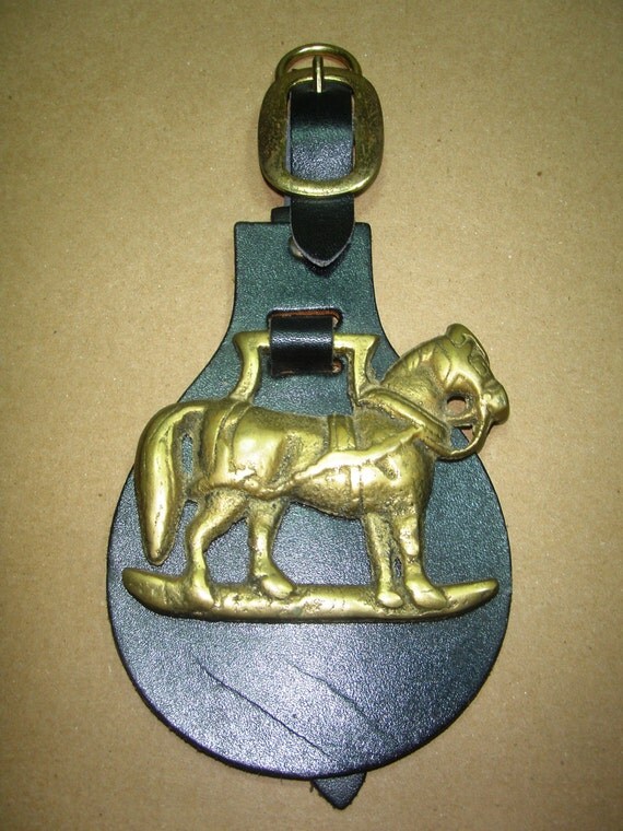 Vintage HORSE BRIDLE SADDLE RoSETTE BRaSS OrNAMENT LeATHER