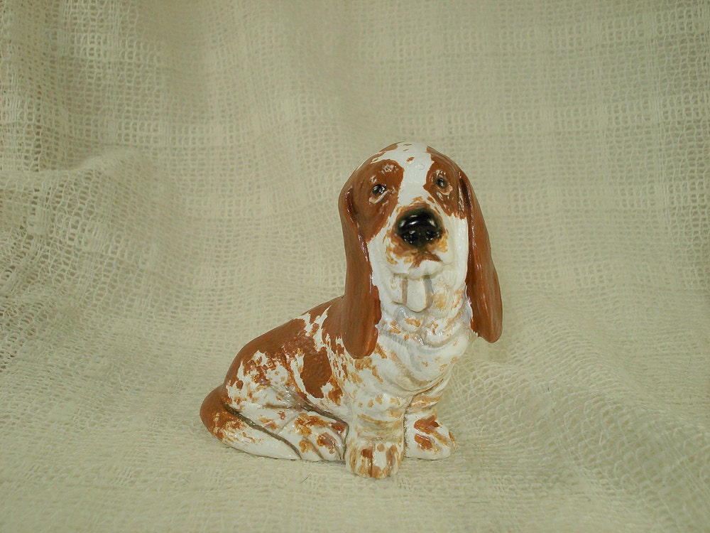 blue tick hound figurine