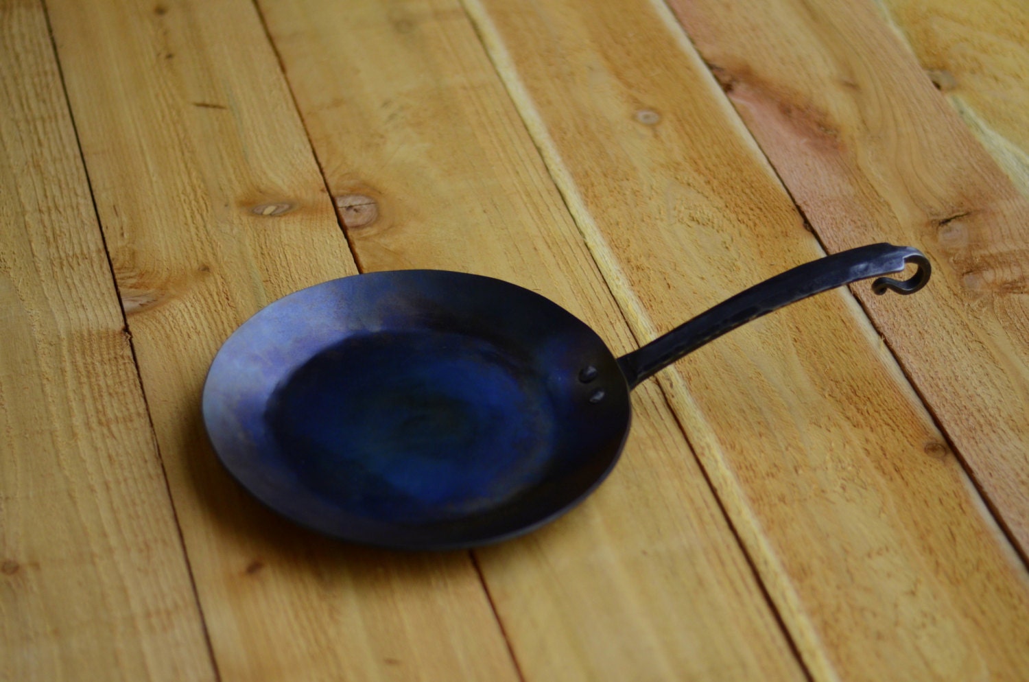 10 Hand Skillet Camping Edition Carbon Steel Pan