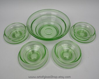 Green Art Deco pressed glass sundae dishes/dessert bowls set