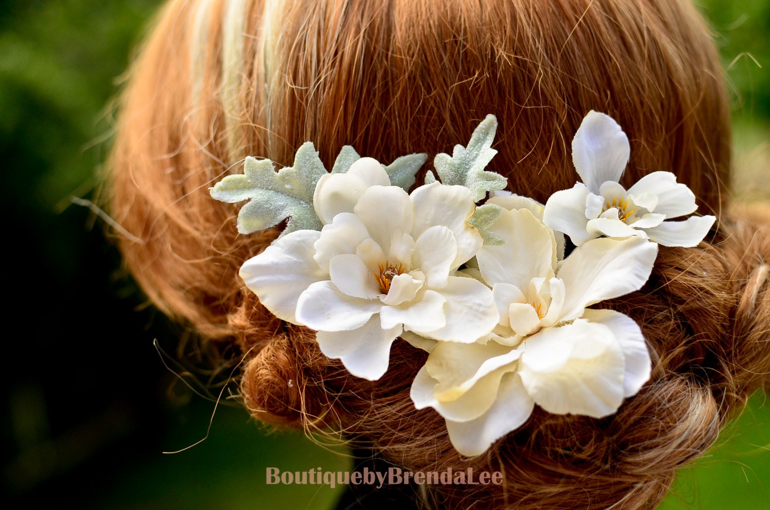 A set of 4 Floral U pins