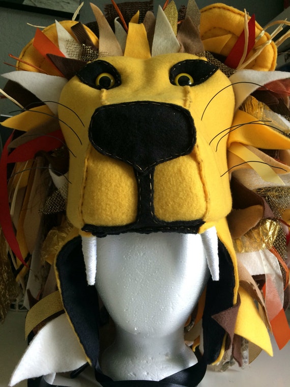 luna lovegood lion hat funko