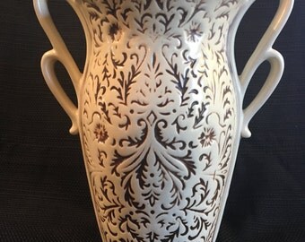 Vintage Red-Wing Vase 1165