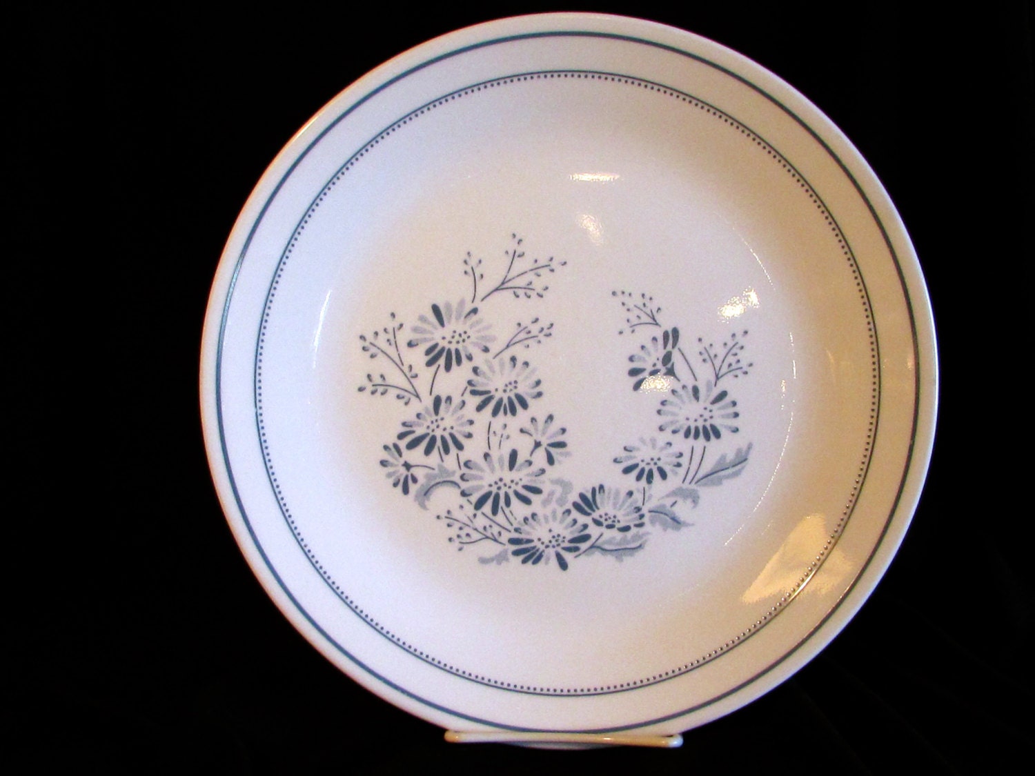 Colonial Mist Corelle Plate Replacement Plate Blue Daisy