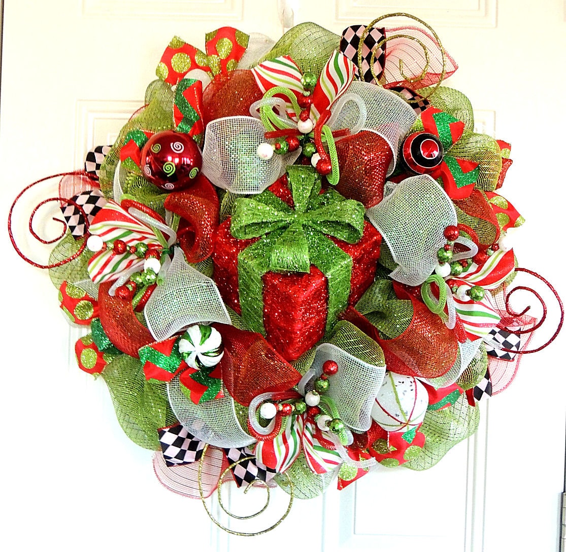 Lighted Present Christmas Deco Mesh Wreath Deco Mesh Christmas