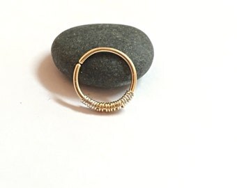 Tiny Hoop Helix Ring, gold helix earring, silver helix, helix hoop, helix cartilage earring, forward helix earring, helix piercing cartilage