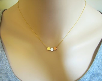 Three Sisters Necklace / Triple Dot Sister Necklace / Gold Rose Silver Family Jewelry / Gift for Sister / Three Kids Mothers Necklace / N285
