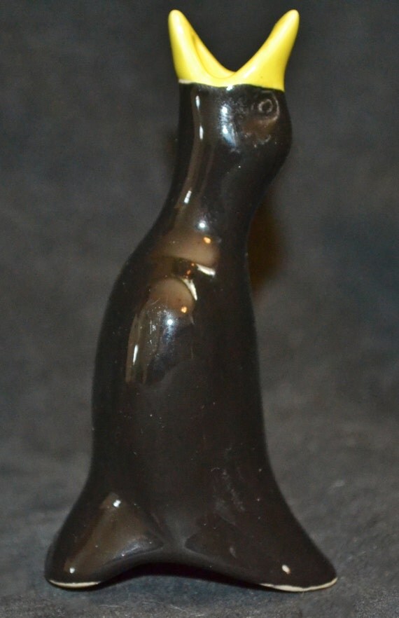 Blackbird Pie Whistle Pie Vent by Collectitorium on Etsy