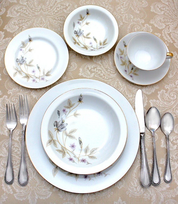 Vintage 1960s Dinnerware Japan Fine China Temptation Service