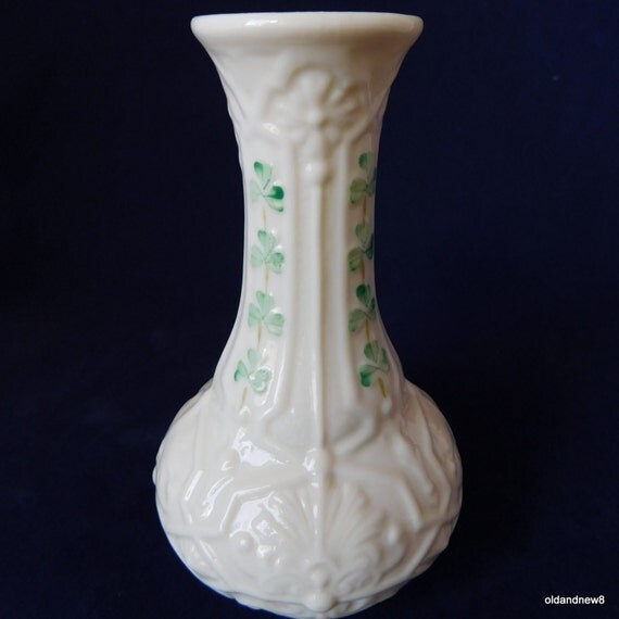 Belleek Spill Vase. Irish Belleek Bud Vase Ireland by oldandnew8
