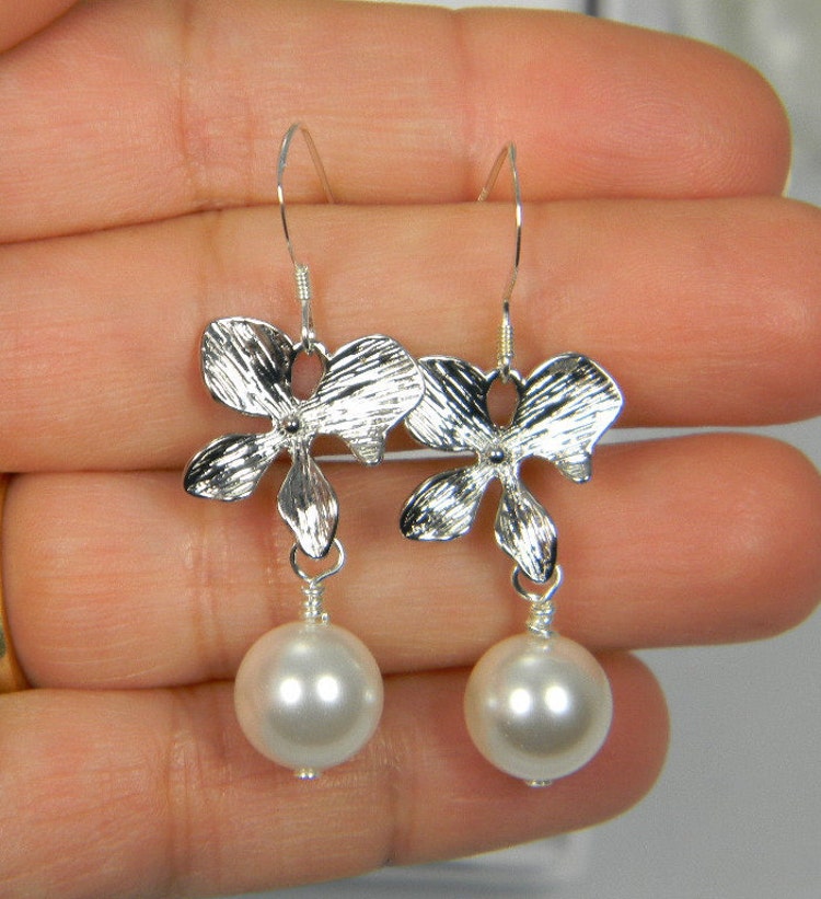 White Bridal Pearl Earrings Orchid Flower by BridalTreasures4U