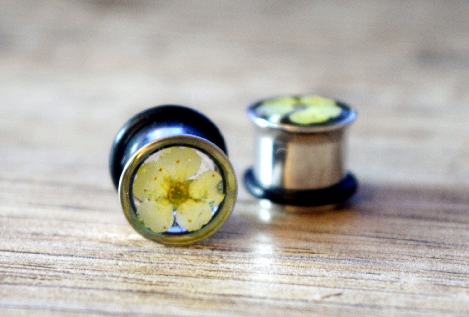 00g plugs 00 gauge earrings 10mm plugs real flower plugs ear