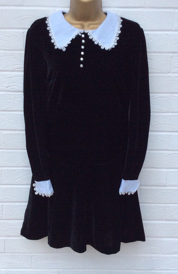 Vintage dress French maid style black velvet white collar