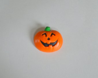 vintage 80s halloween pin jack o lantern plastic pumpkin hallmark 1987 brooch novelty holiday jewelry - Plastic Pumpkins vintage 80s halloween pin jack o lantern plastic pumpkin hallmark 1987 brooch novelty holiday jewelry - Plastic Pumpkins