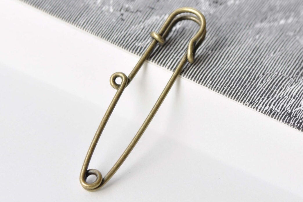 10 pcs antique bronze one loop kilt pin safety pins broochs 10x58mm a3875 from verycharms on 10 pcs antique bronze one loop kilt pin safety pins broochs 10 pcs antique bronze one loop kilt pin safety pins broochs 10x58mm a3875 from verycharms on 10 pcs antique bronze one loop kilt pin safety pins broochs