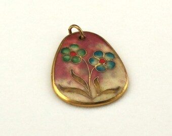 Vintage Gold-Tone & Enamel Flower Pendant Boho Beautiful