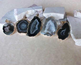 Geode Slice Pendant on Gold Chain Genuine Agate Stone Cut in Half Unique Agate Slice Pendant Natural Agate Slice Necklace Free Form G0028