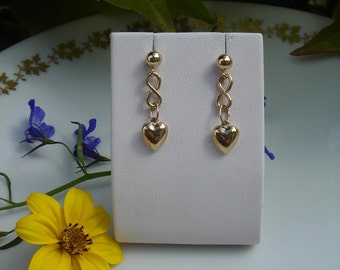Earrings with gold 585 (14 K) with sweet hearts!