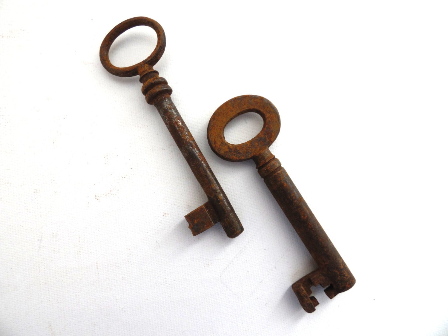 Set of 2 Antique Skeleton Keys. Beautiful antique metal keys