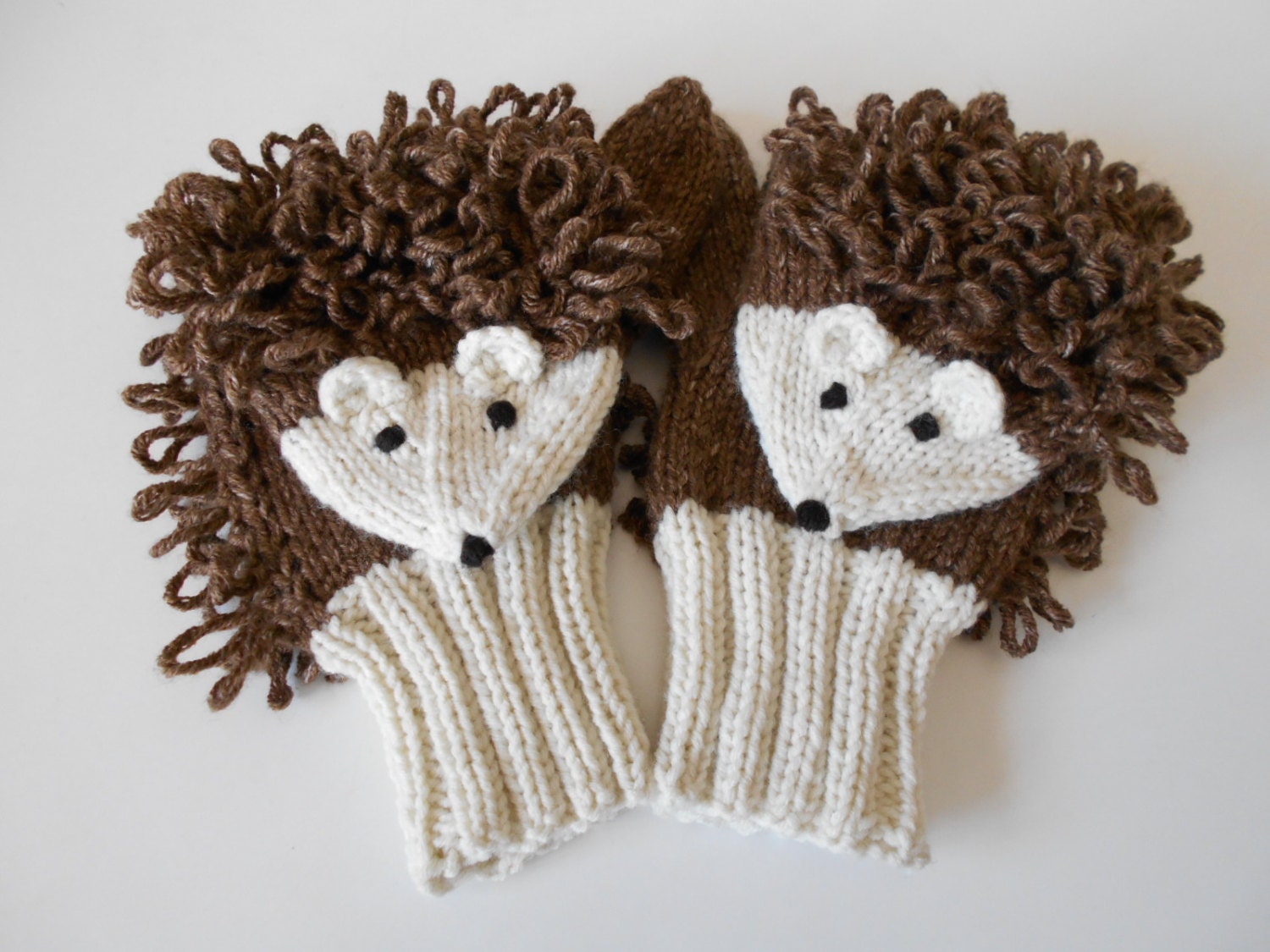 HEDGEHOG MITTENS PATTERN by PatternsbySpook on Etsy