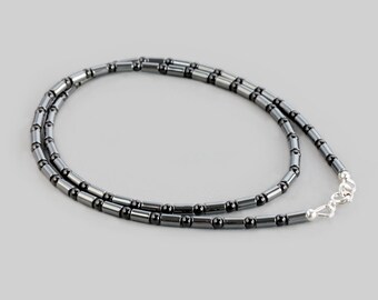 Gunmetal Hematite Black Agate Necklace / 925 Sterling Silver / Minimalist Necklace / Slim Delicate Necklace