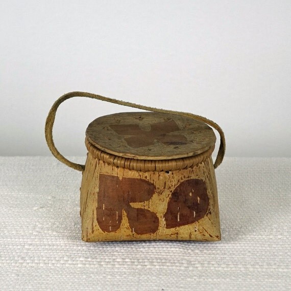 Vintage Small Birch Bark Basket Native Art Canadian Huron